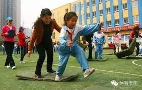 德州扑克翻前策略在高盲注局中的变化